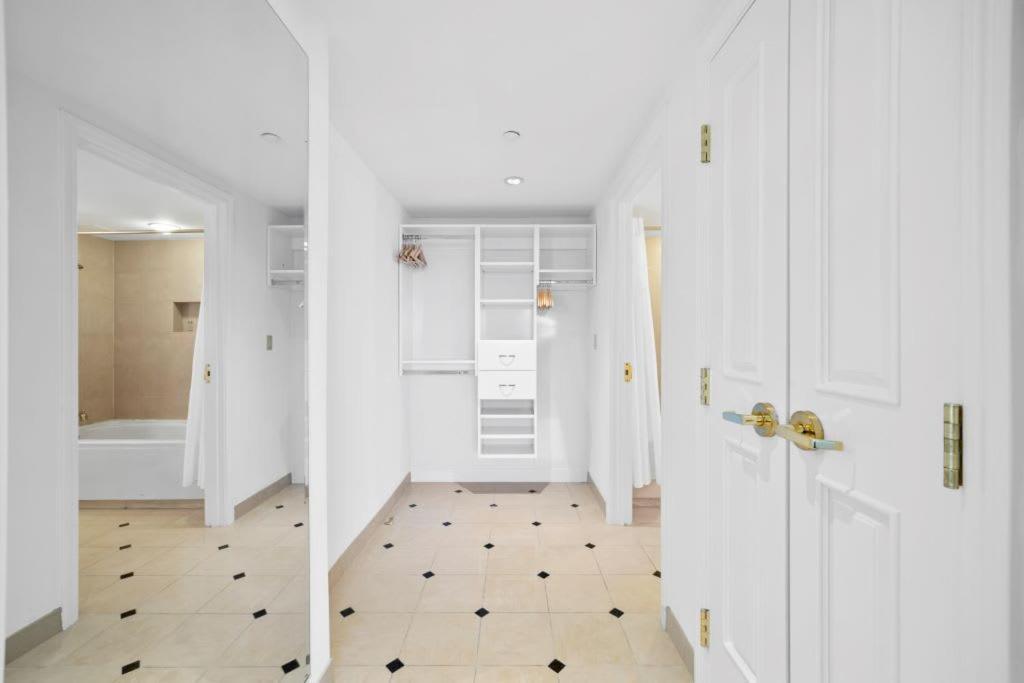 Sleep Six Cozysuites, 1Br 2Ba On The Boardwalk Атлантик Сити Экстерьер фото