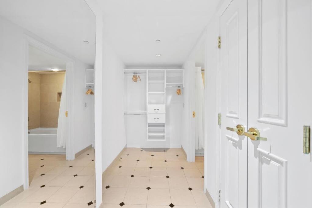 Sleep Six Cozysuites, 1Br 2Ba On The Boardwalk Атлантик Сити Экстерьер фото