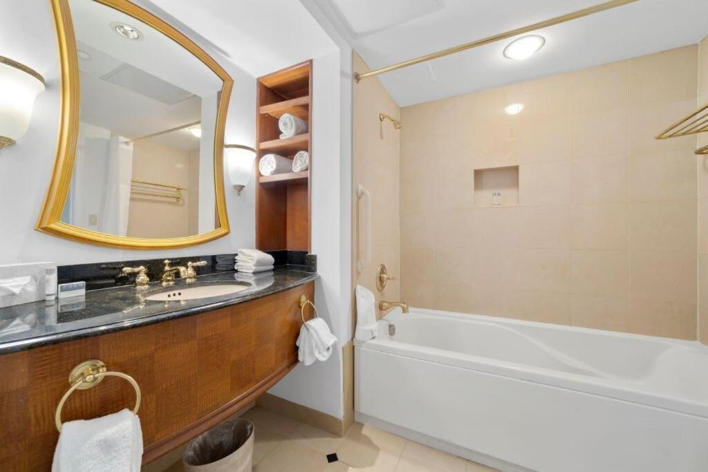 Sleep Six Cozysuites, 1Br 2Ba On The Boardwalk Атлантик Сити Экстерьер фото