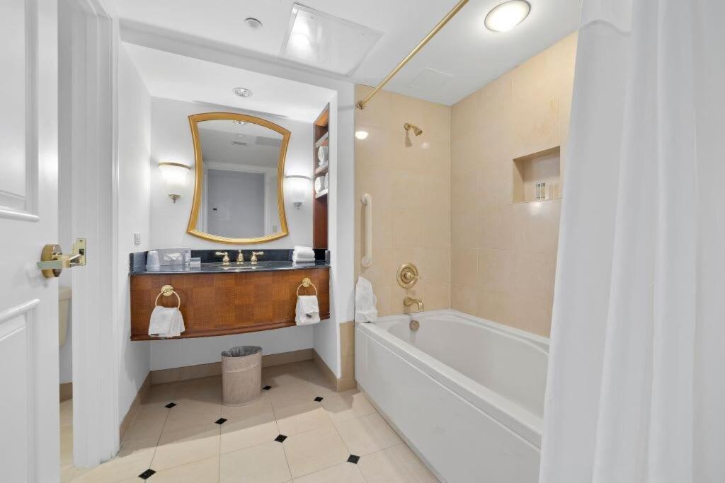 Sleep Six Cozysuites, 1Br 2Ba On The Boardwalk Атлантик Сити Экстерьер фото